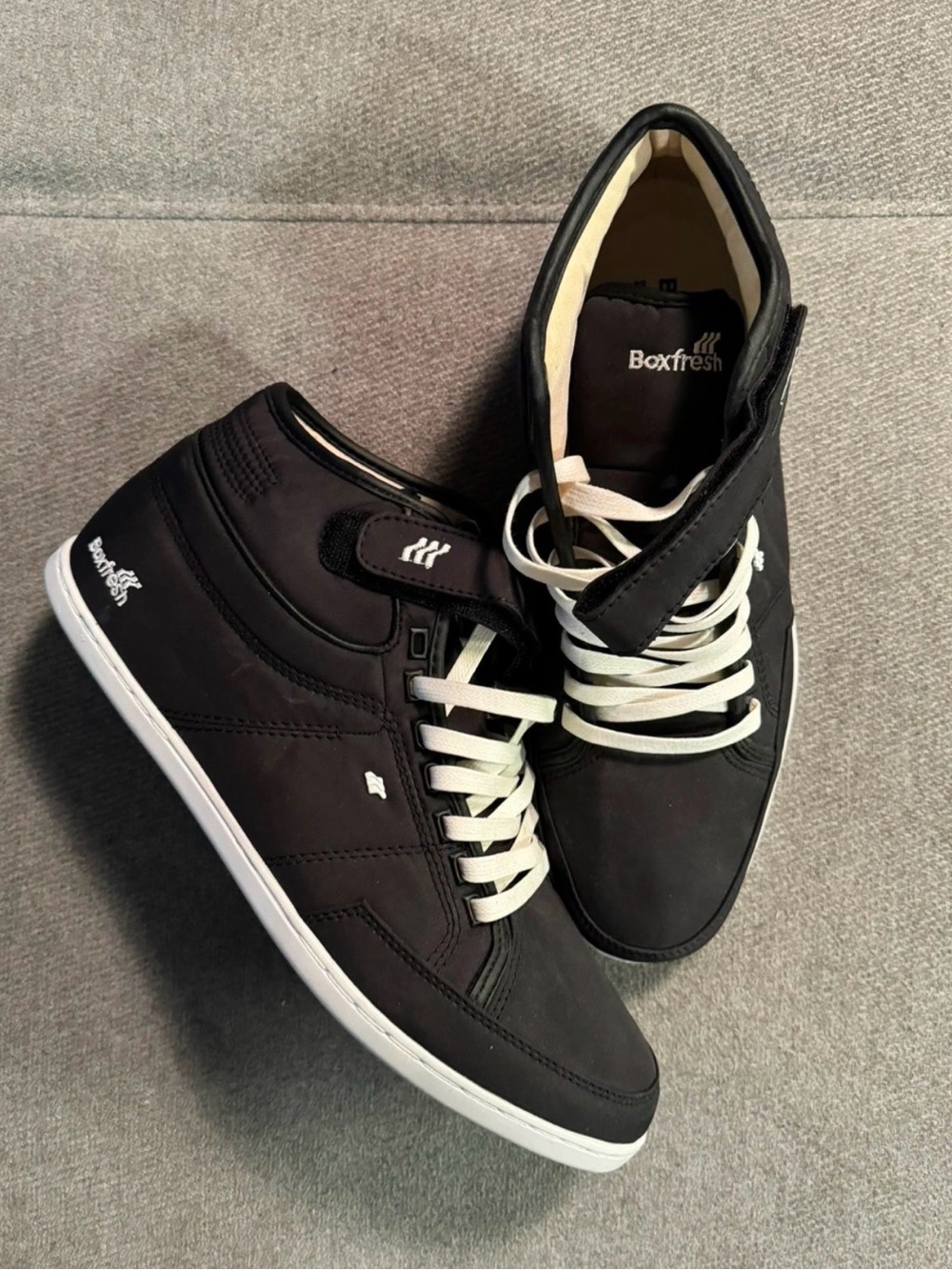 BOXFRESH Black High-Top Sneakers with White Laces